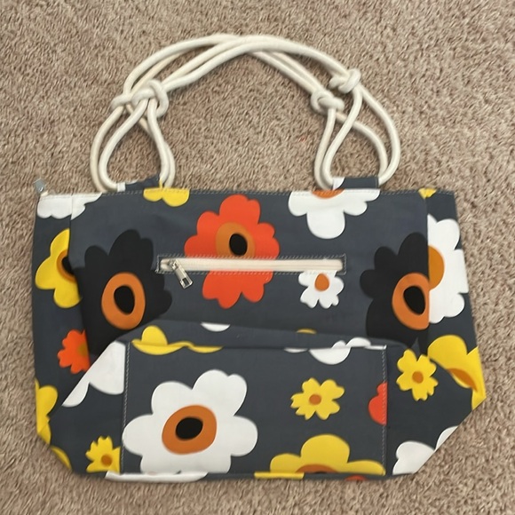 Farmhouse Summer Blooms Canvas Handbag - Picture 3 of 4